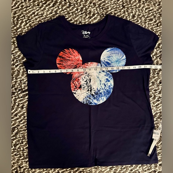 Fireworks and Mickey Mouse Tee Shirt
Missey Size XL - Picture 2 of 5